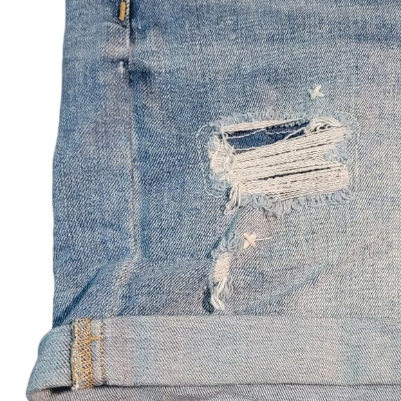 Old Navy S/5526691 Vanessa High Rise Distressed Cuffed Denim Jean Shorts Sz 16 - Picture 2 of 9